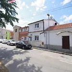 Dominik Apartman *