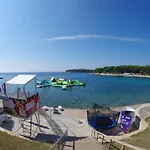 Dominik *